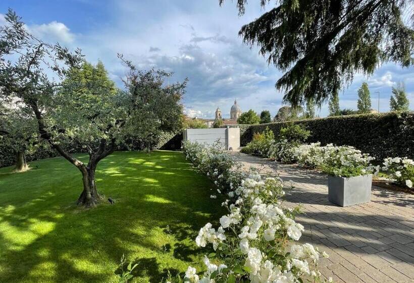 Люкс, Assisi Charme