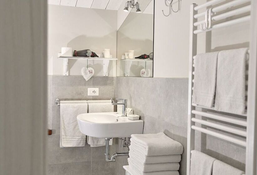 Номер Deluxe, Il Fienile Di Assisi