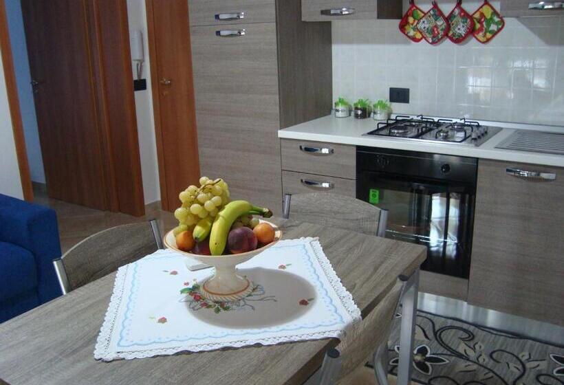 דירת חדר, Le Tre Rose Di Maria