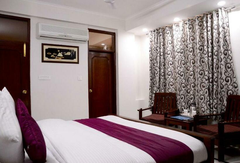 חדר סטנדרט, Sukhvilas