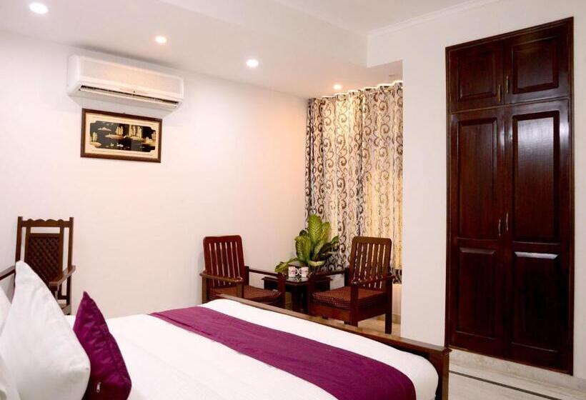 חדר סטנדרט, Sukhvilas