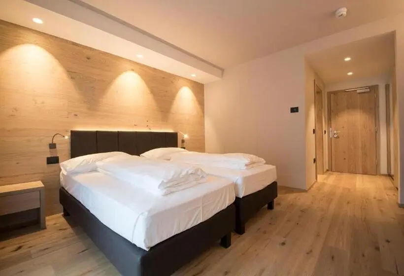 Pokój Comfort, Monroc