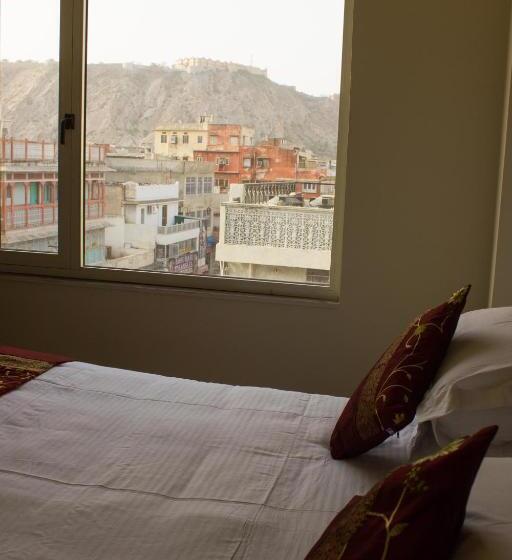 חדר סטנדרט, Pandya Niwas