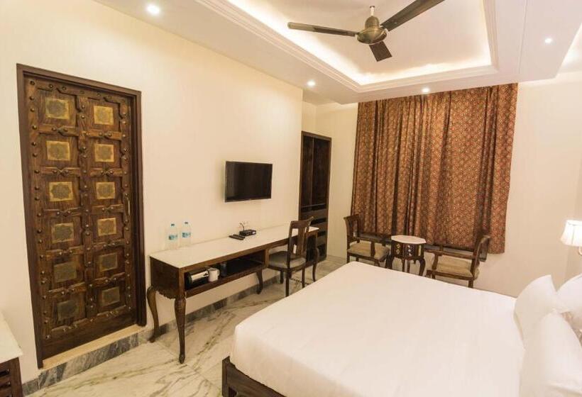 חדר דלוקס, Pandya Niwas