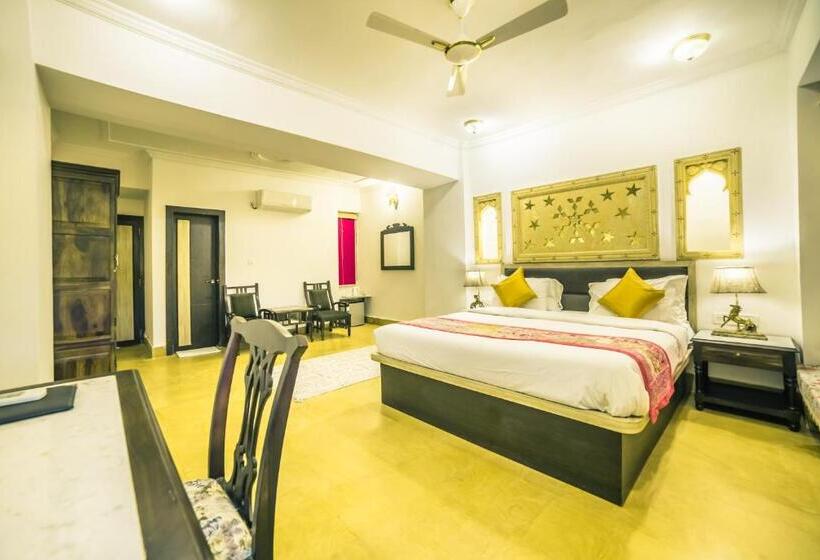 Deluxe Rum, Radhika Jaisalmer