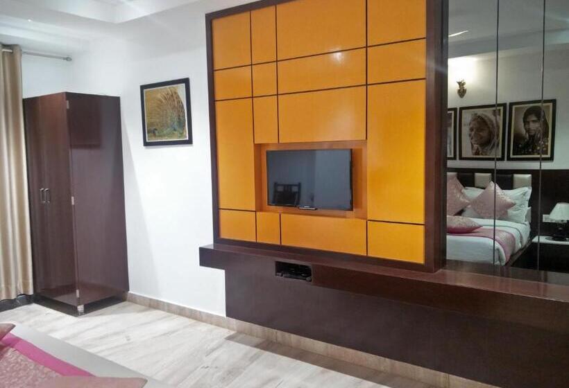 Deluxe Svit Kingsäng, Radhika Jaisalmer