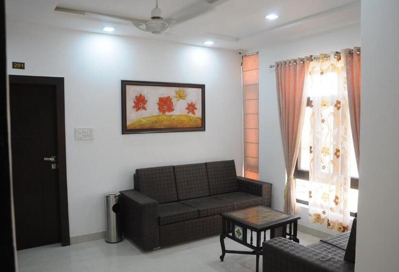 Deluxe Svit Kingsäng, Radhika Jaisalmer