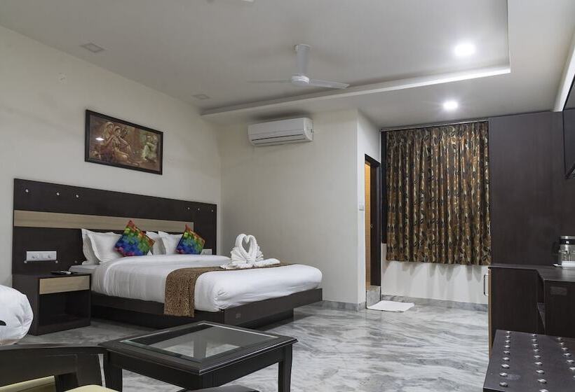 Quarto Deluxe, Royal Dezire