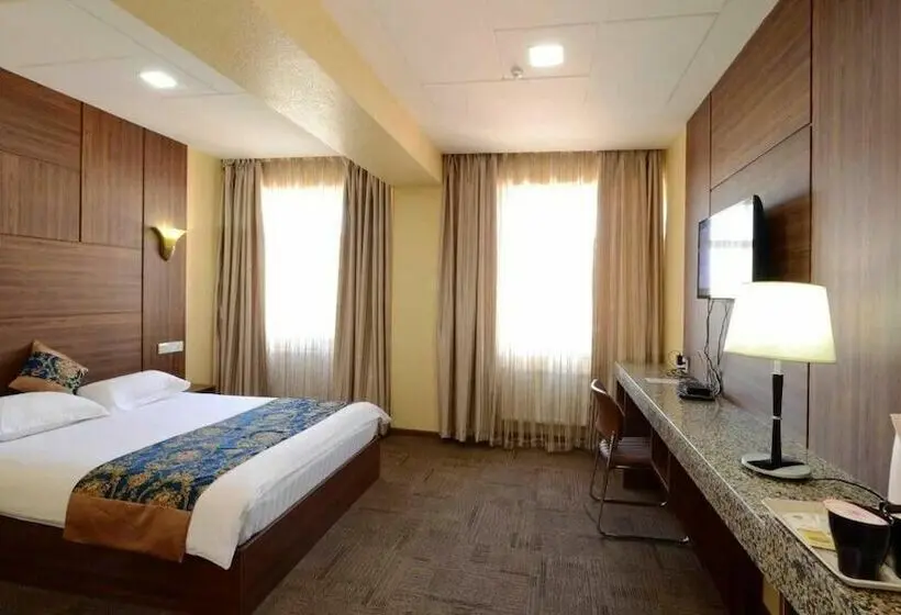اتاق لوکس, Zolo