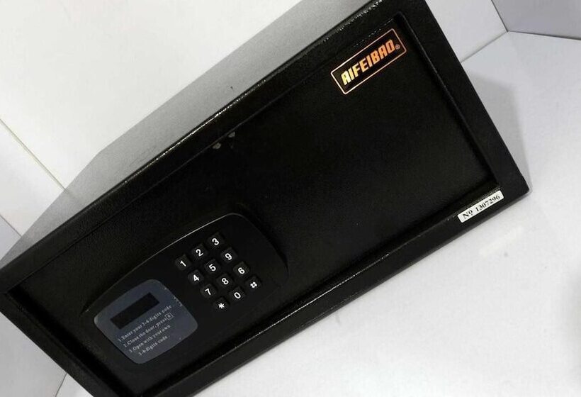 اتاق سوپریور, Zolo