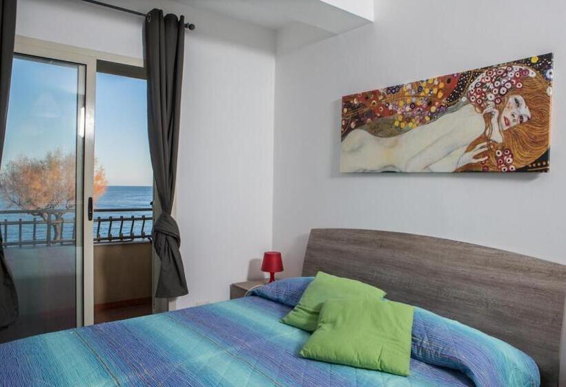 바다 전망 디럭스 3인룸, Semu A Mari B&b