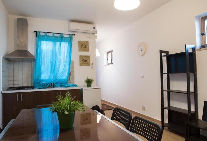 패밀리 룸 가든 전망, Semu A Mari B&b