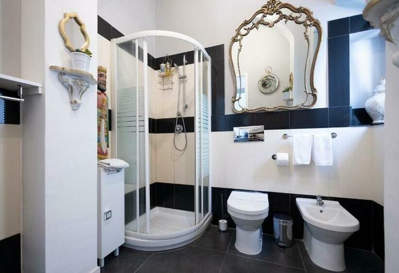 آپارتمان 2 خوابه, I Mori