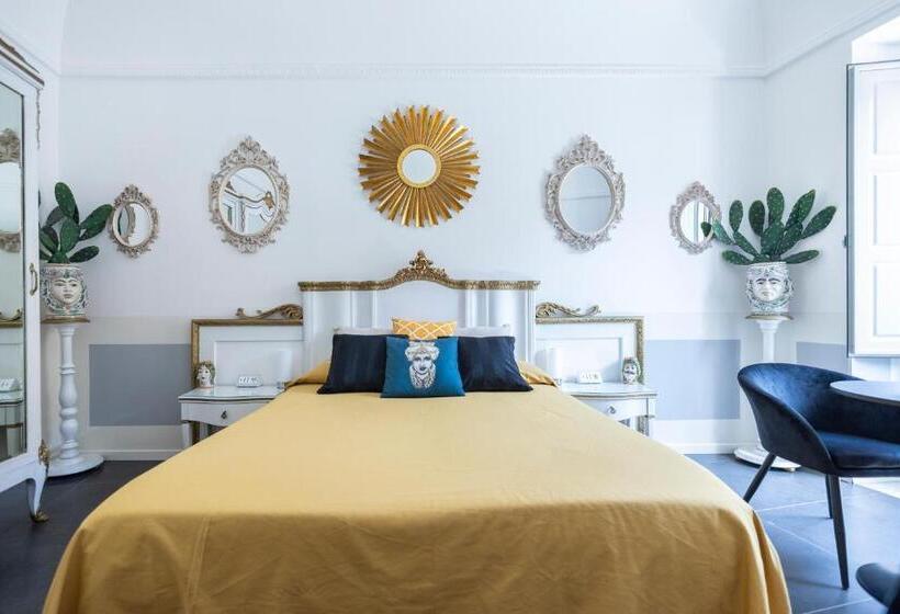 آپارتمان 2 خوابه, I Mori