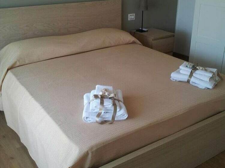 اتاق استاندارد با چشمانداز کوهستان, Il Giardino Di Leoca