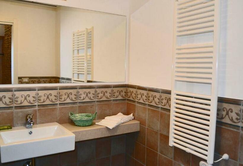 スタンダードルーム, In Piazzetta