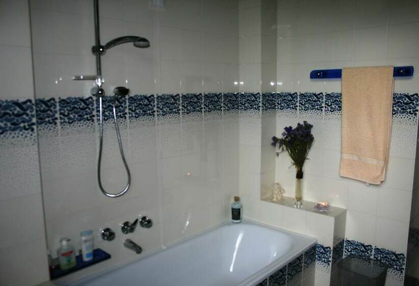 Номер Стандарт Индивидуальный, Butterfly B&b