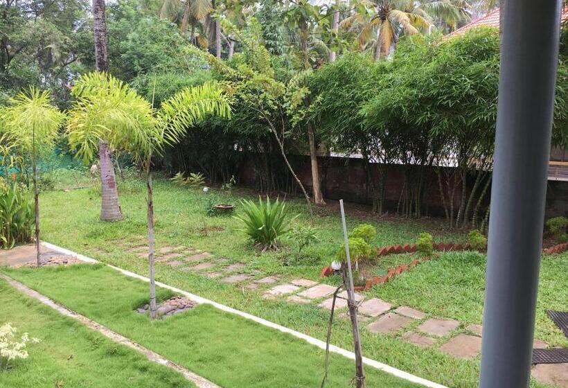 بانگلوی لوکس, Divine Bliss Beach Resort