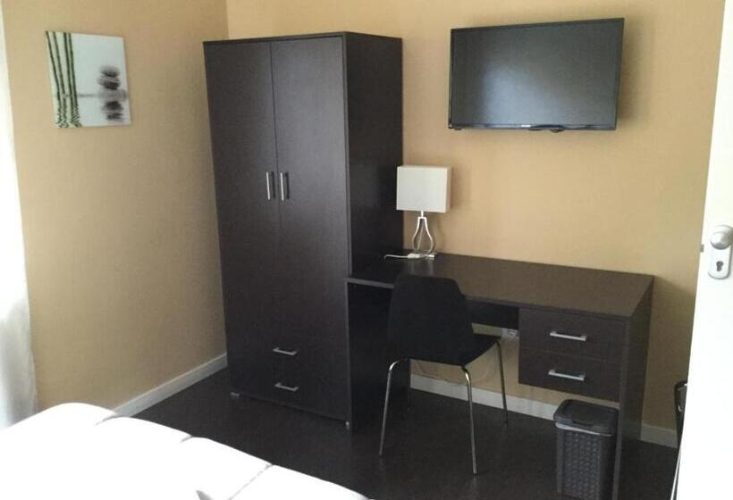 اتاق استاندارد با بالکن, Domus Corso Umberto 18 B&b