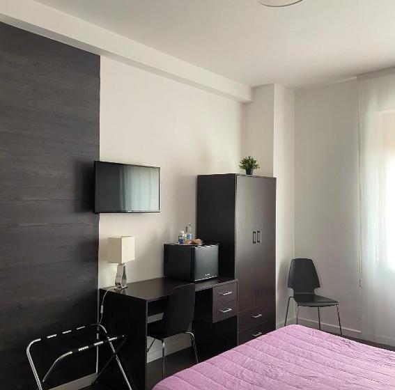 اتاق استاندارد سه نفره, Domus Corso Umberto 18 B&b