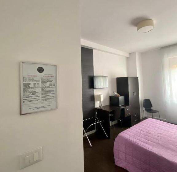اتاق استاندارد سه نفره, Domus Corso Umberto 18 B&b