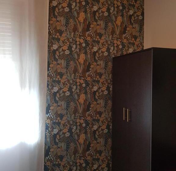 اتاق استاندارد با بالکن, Domus Corso Umberto 18 B&b