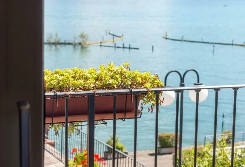 キングサイズベッドのスタンダードルーム, Locanda Del Lago Rosmunda