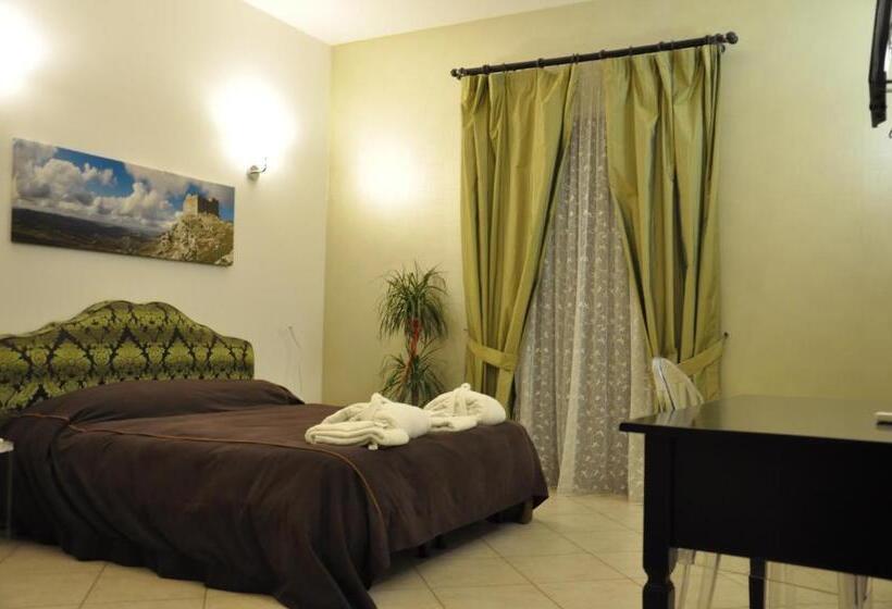 带阳台标准四人间, Regalpetra