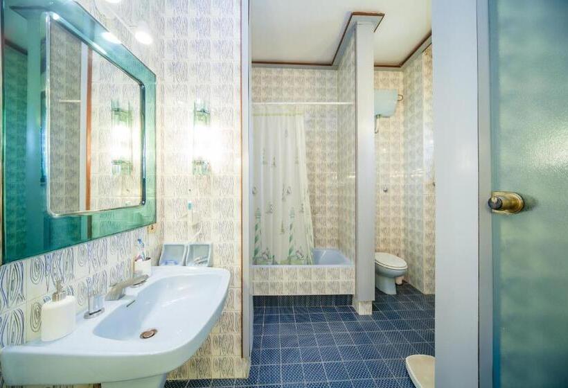 オーシャンビューのデラックストリプルルーム, B&b Casina De Goyzueta