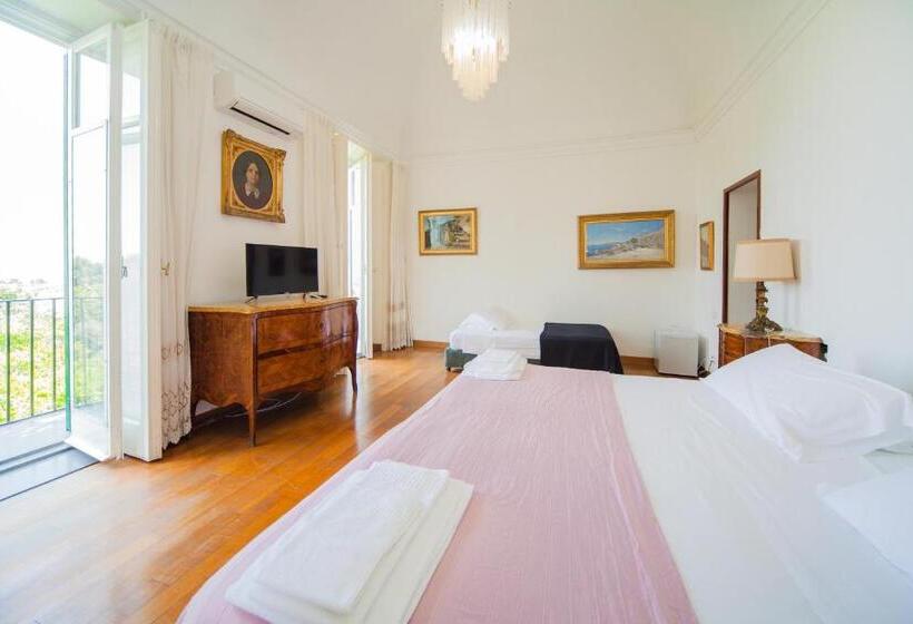 オーシャンビューのデラックストリプルルーム, B&b Casina De Goyzueta