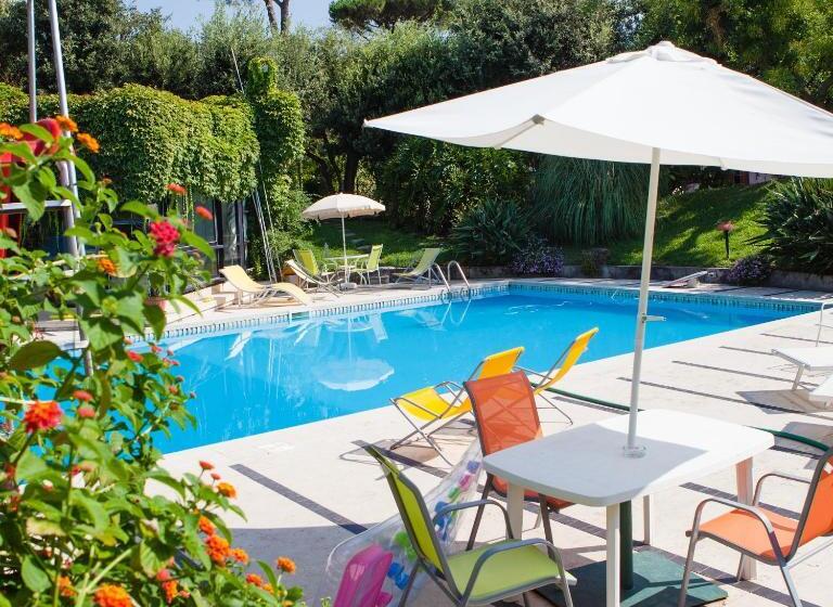 オーシャンビューのデラックストリプルルーム, B&b Casina De Goyzueta