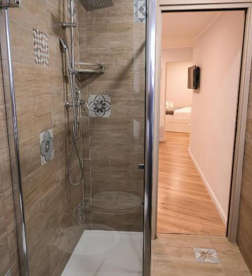 اتاق پریمیوم چهارنفره, B&b Civico 35