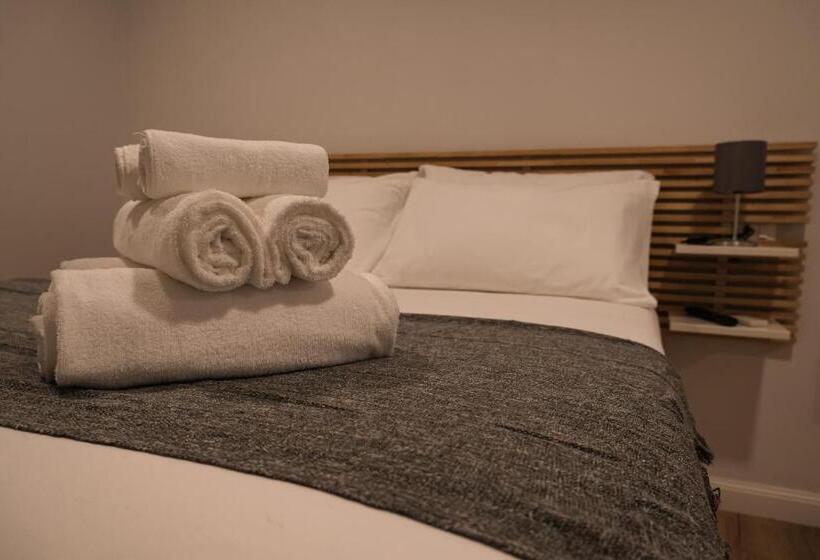 اتاق پریمیوم چهارنفره, B&b Civico 35