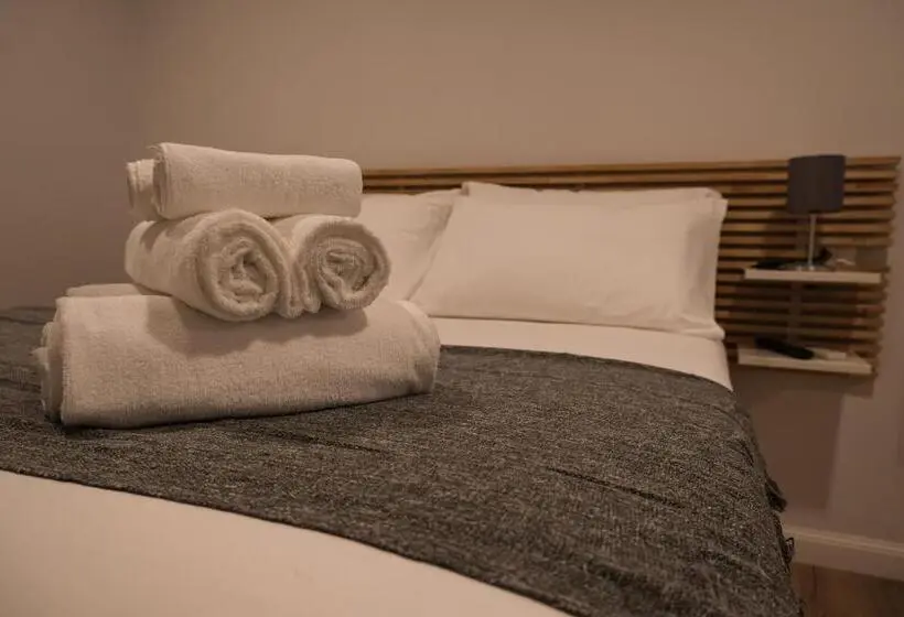 اتاق پریمیوم چهارنفره, B&b Civico 35