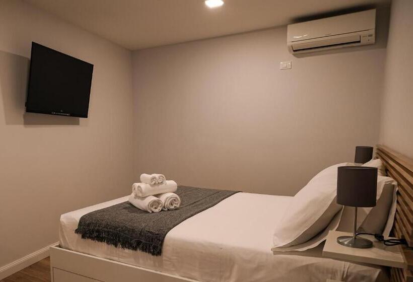 اتاق پریمیوم چهارنفره, B&b Civico 35
