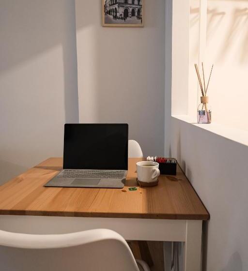 اتاق پریمیوم چهارنفره, B&b Civico 35