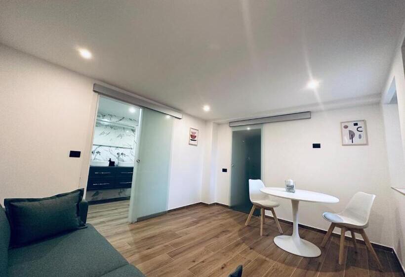 سوئیت با وان آب گرم, B&b Civico 35