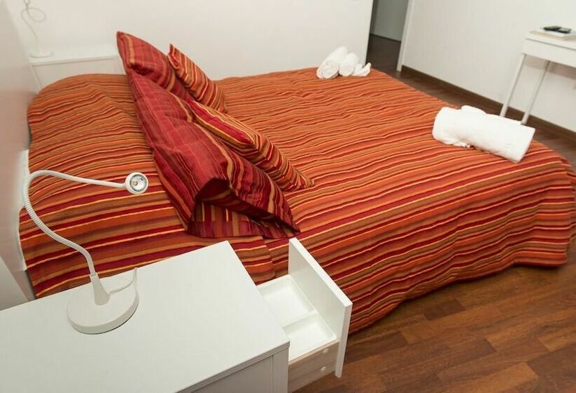 غرفة قياسية, B&b Del Podesta