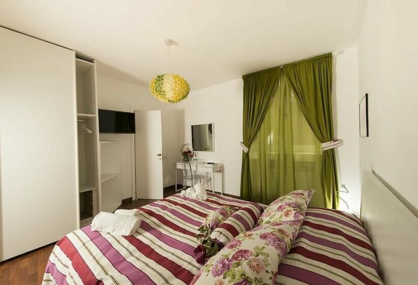 غرفة قياسية, B&b Del Podesta