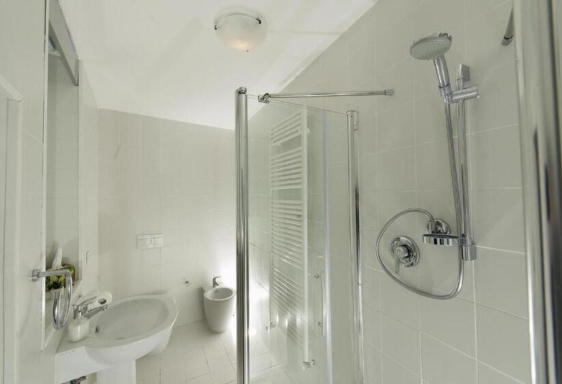 شقة غرفة واحدة, B&b Del Podesta