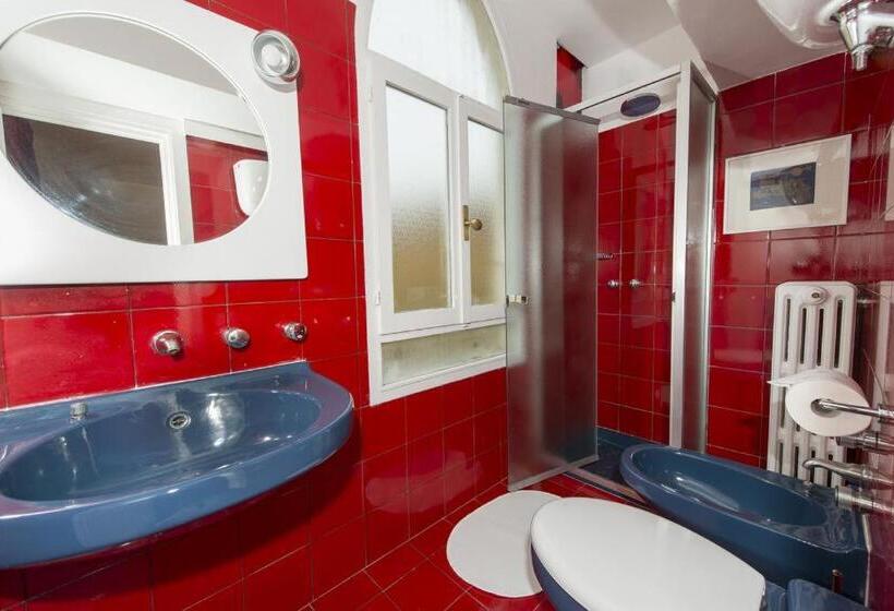 غرفة قياسية, B&b Del Podesta