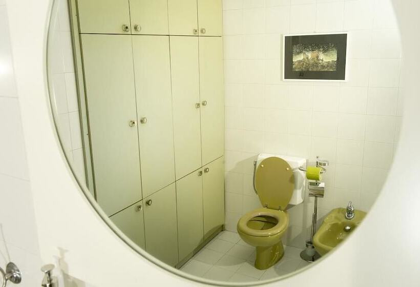 شقة غرفة واحدة, B&b Del Podesta