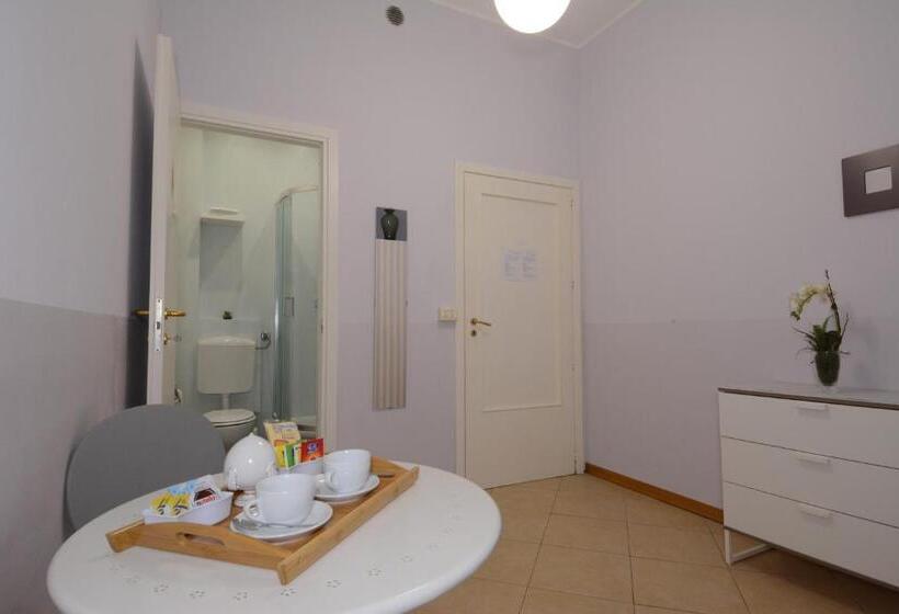 اتاق لوکس, B&b Lecce Stazione Centrale