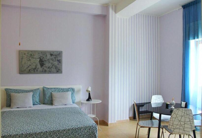 سوییت با چشم‌انداز باغ, B&b Lecce Stazione Centrale