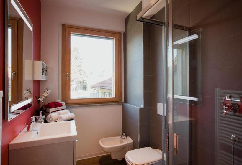 Люкс Deluxe Кровать Кинг, B&b Leterrazze Boutique Hotel   Torino
