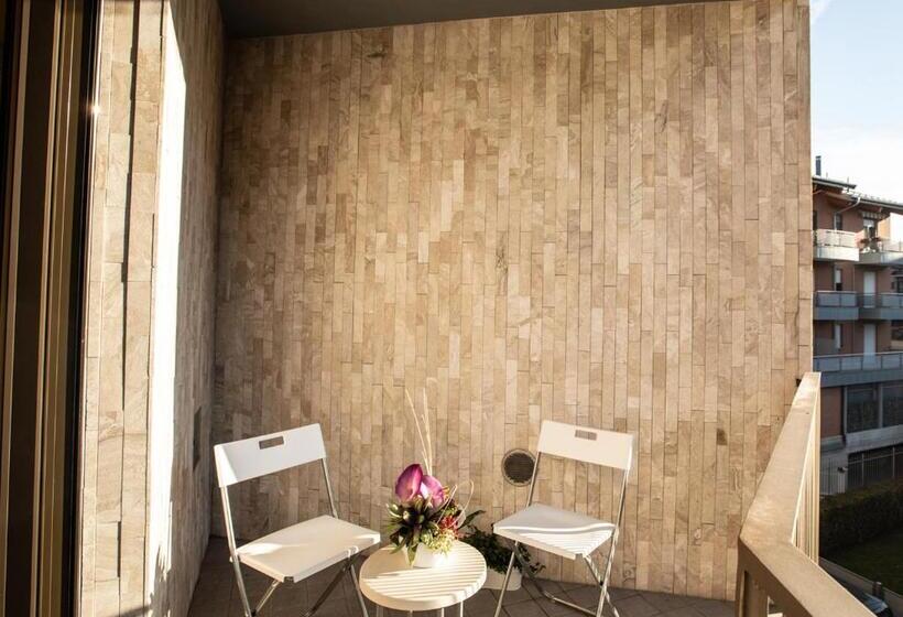 キングサイズベッドのデラックススイート, B&b Leterrazze Boutique Hotel   Torino