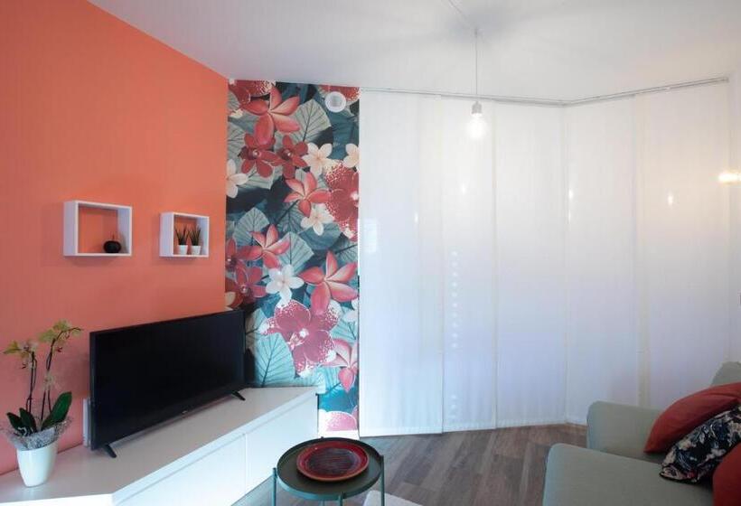 キングサイズベッドのデラックススイート, B&b Leterrazze Boutique Hotel   Torino