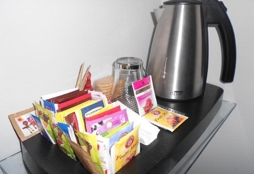 اتاق استاندارد یک نفره, B&b Sinfonia Sul Tevere