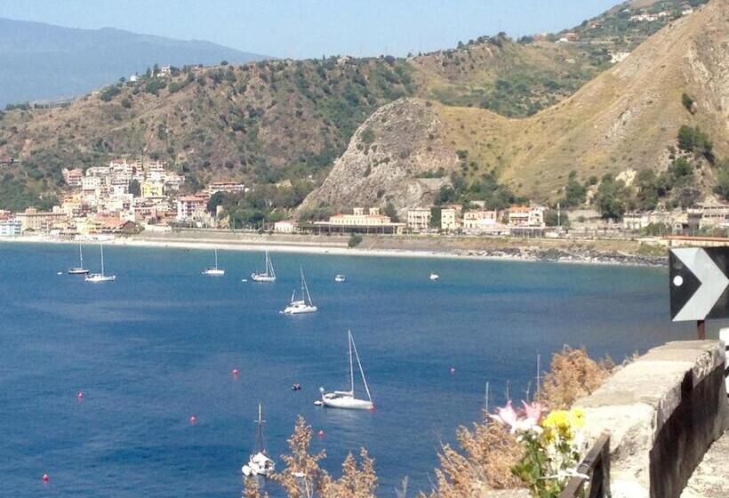 带海景的标准房, Colapesce