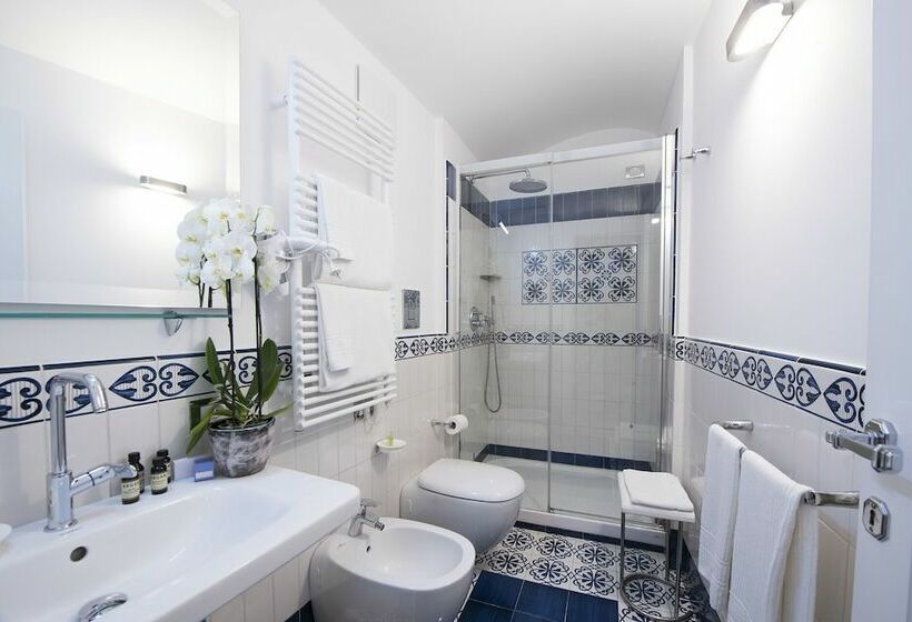 ４ベッドルームクラシックタイプ, Diecisedici